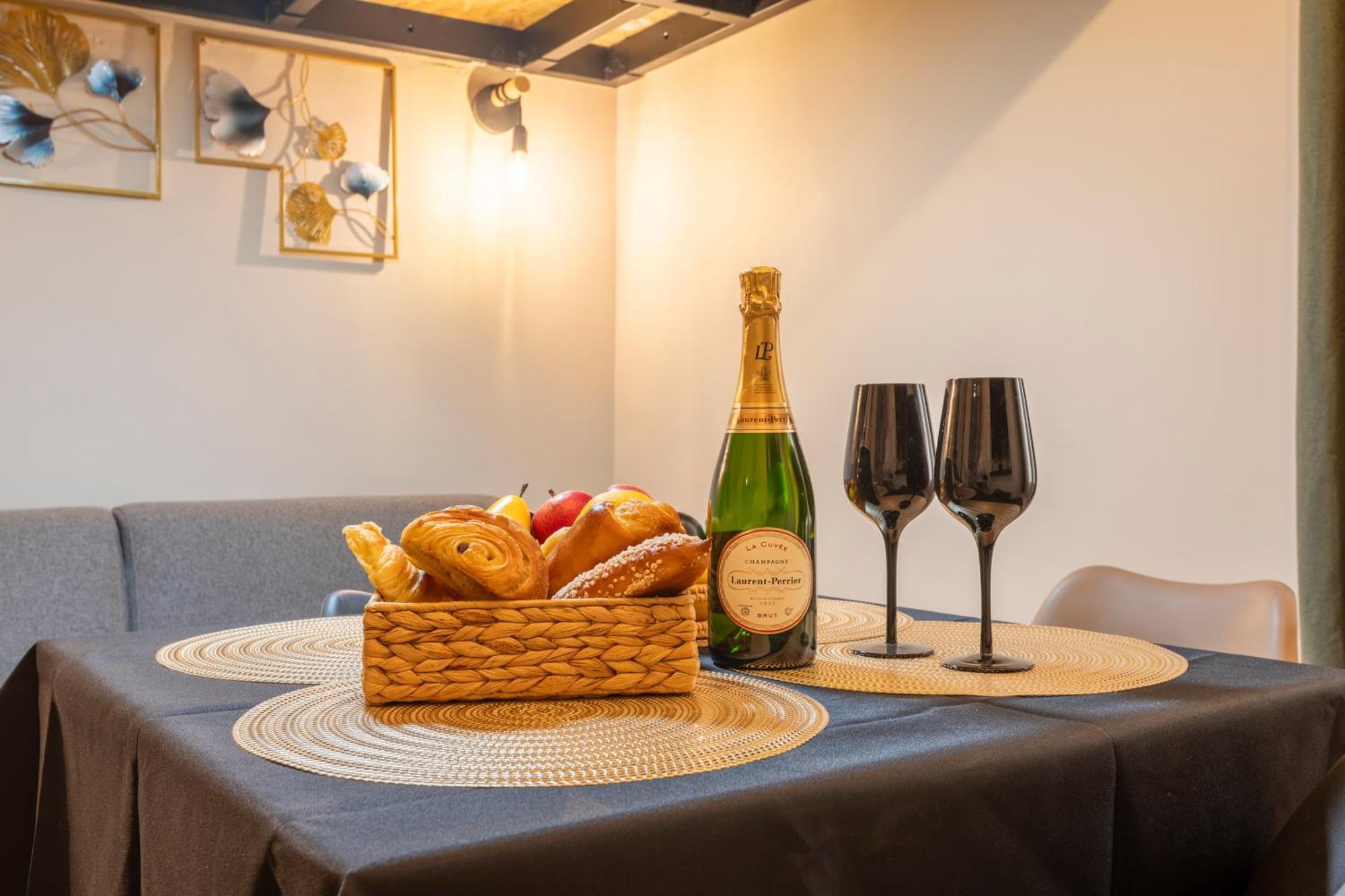 Adira Marseille Montgrand 2 Etoiles Lejlighed Eksteriør billede
